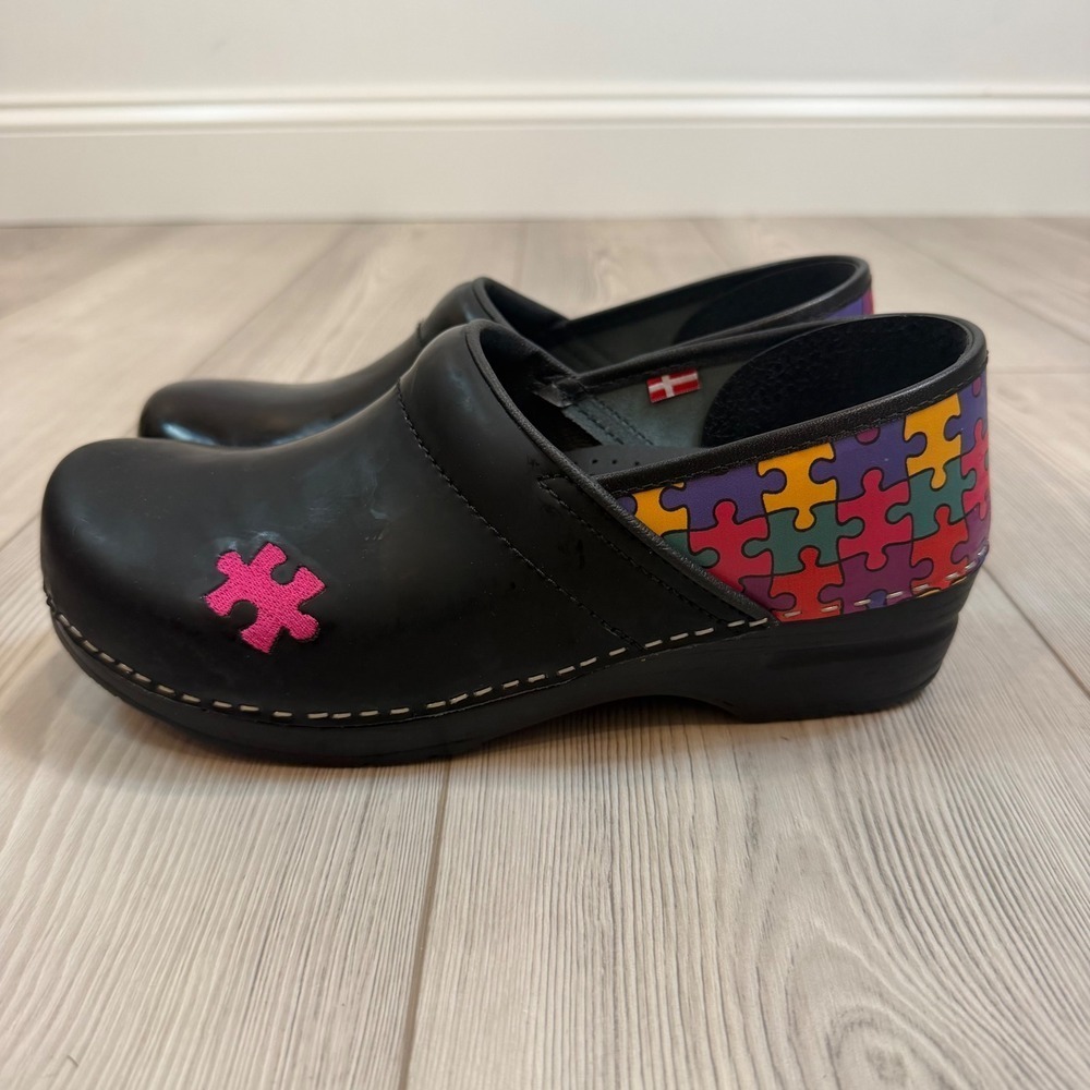 Sanita Black Clogs with Multicolor Puzzle Accent